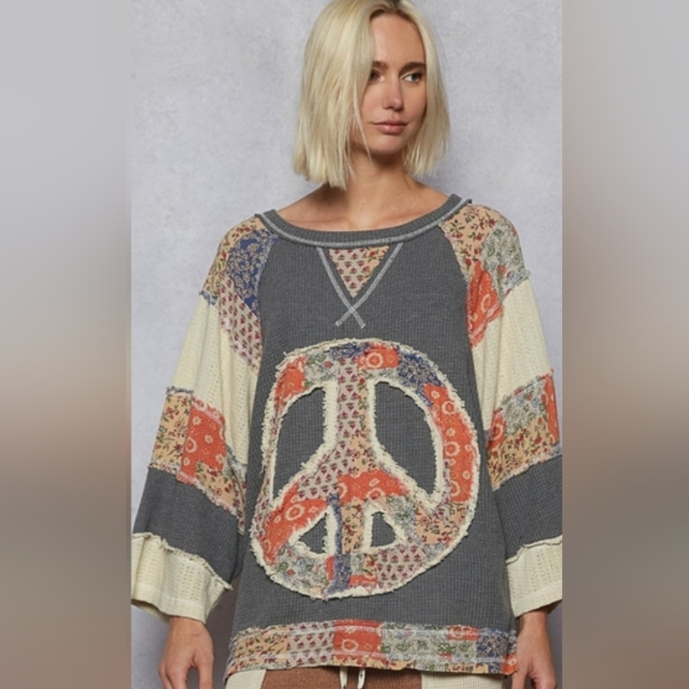 POL NWOT Patchwork Peace Sign Waffle-Knit Pullover - Gray, Cream & Orange